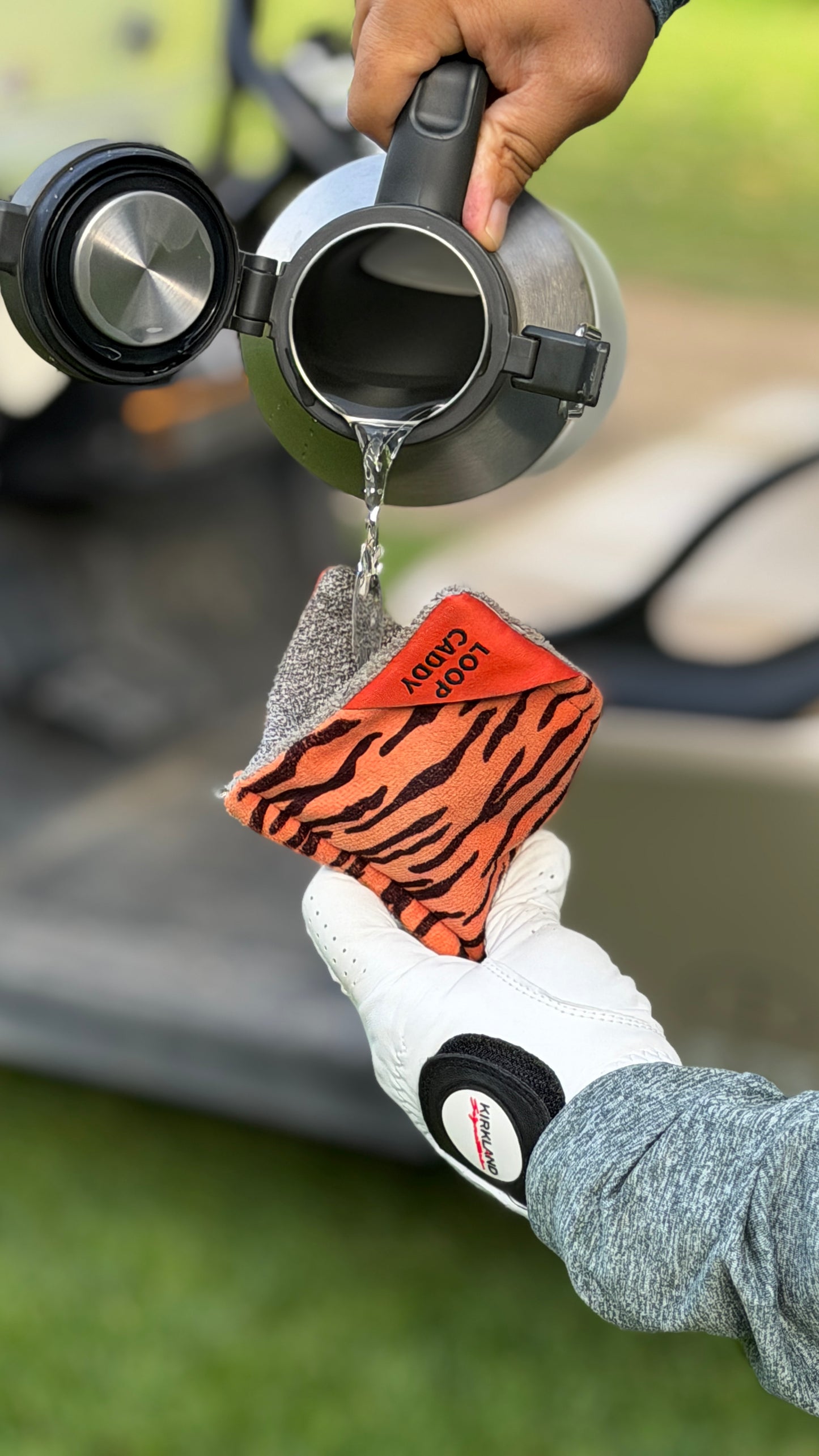 Clip-On Golf Ball Cleaning Towel 4"